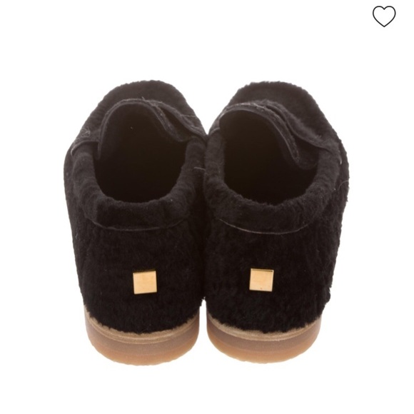 SOLD!!!Stuart Weitzman Black shearling loafers size 6M - Picture 5 of 8